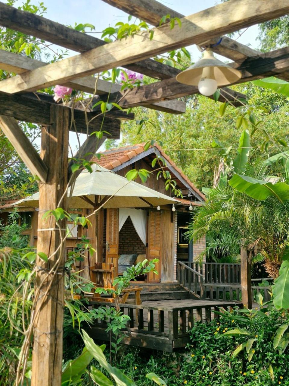 Moc An Nhien Farmstay Pleiku Esterno foto